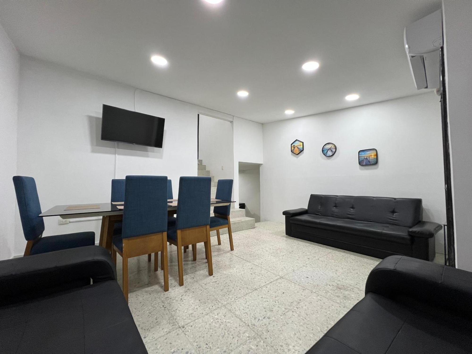 Сasa de vacaciones Family House Colonial-style *