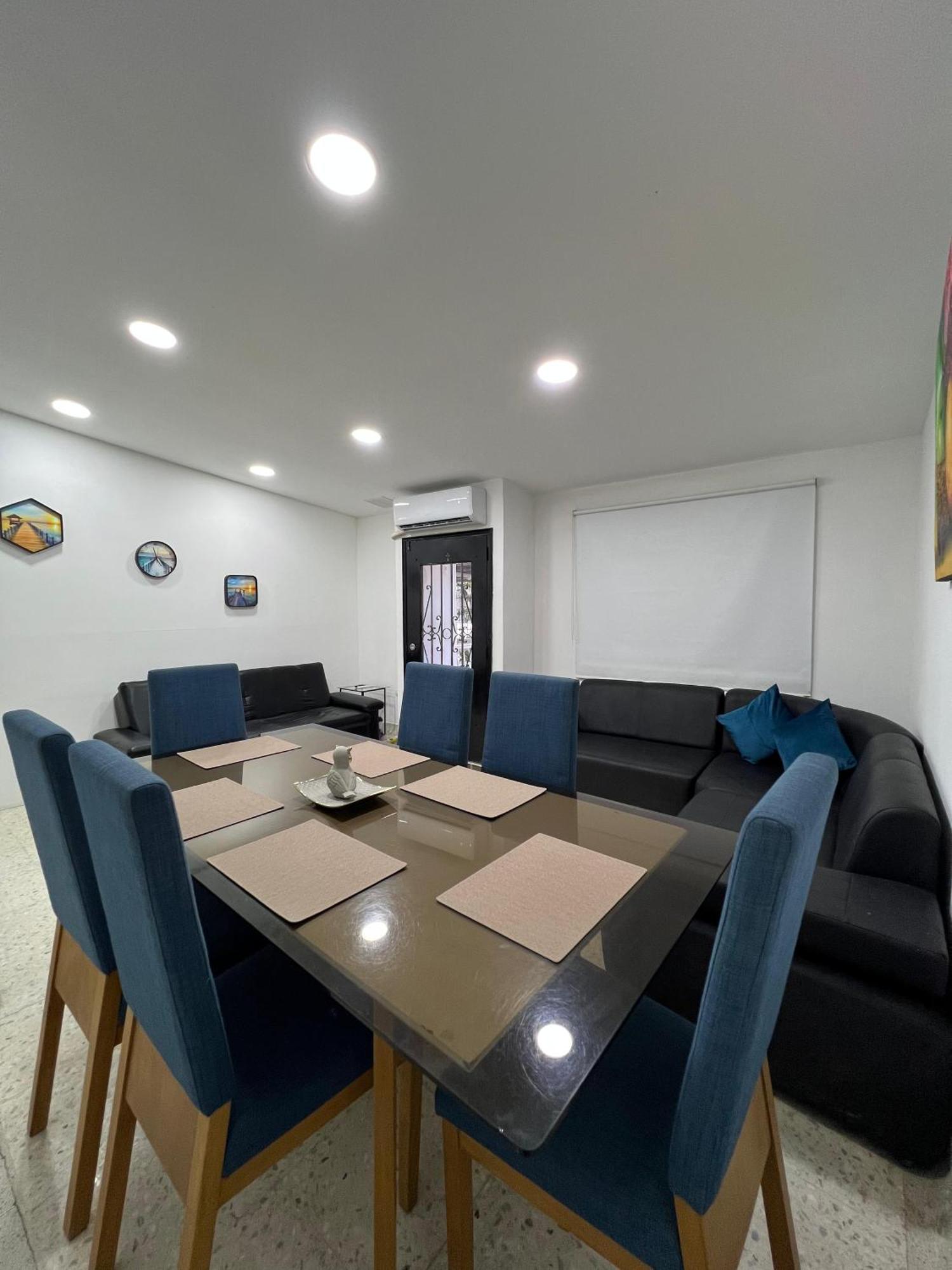 Family House Colonial-style * Cartagena