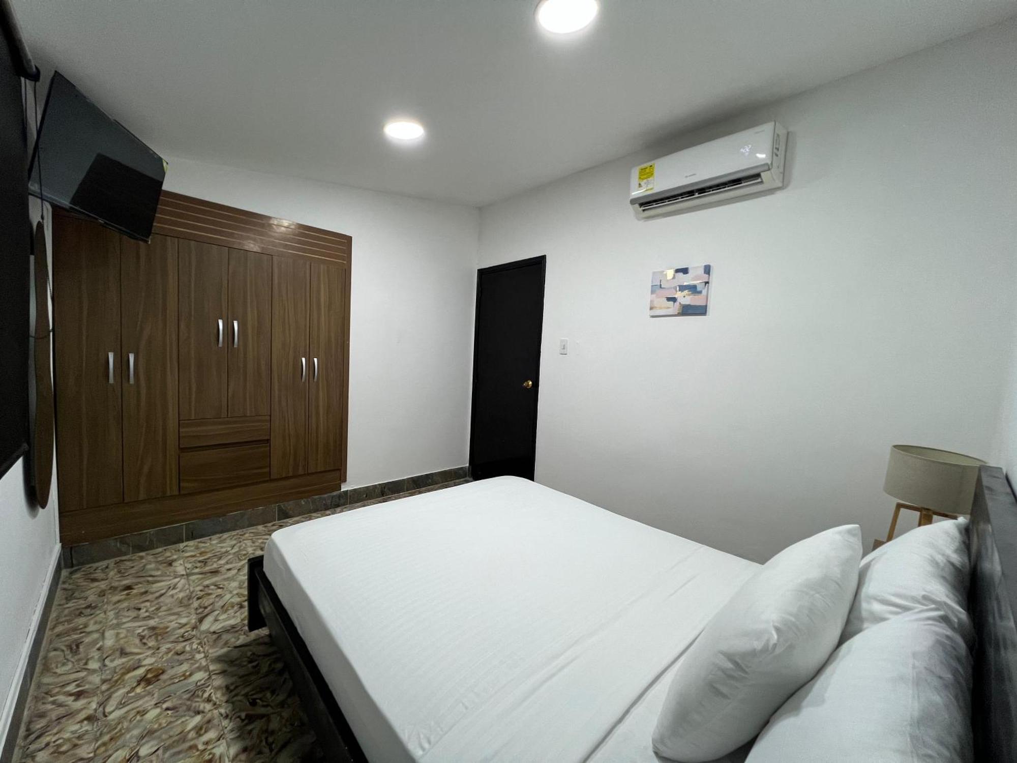 Сasa de vacaciones Family House Colonial-style